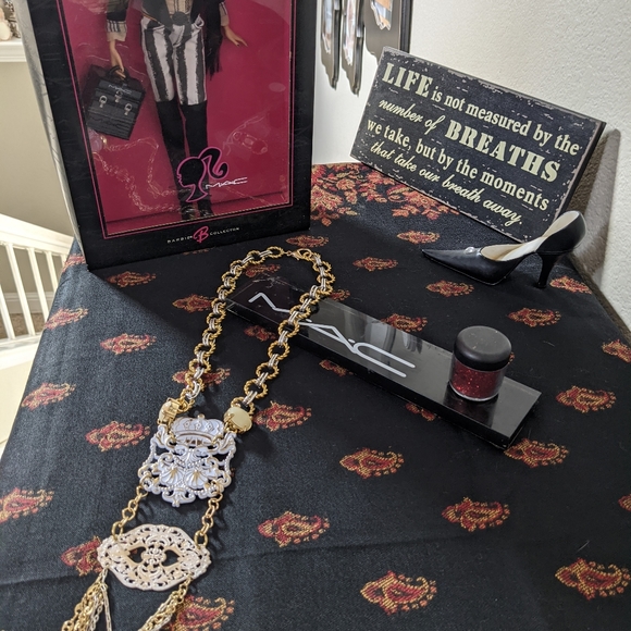 MAC Necklace - Picture 10 of 10